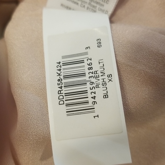 💕DRESS THE POPULATION💕 River Off the Shoulder Tiered Hem Dress ~ Blush XS NWT - Picture 15 of 15